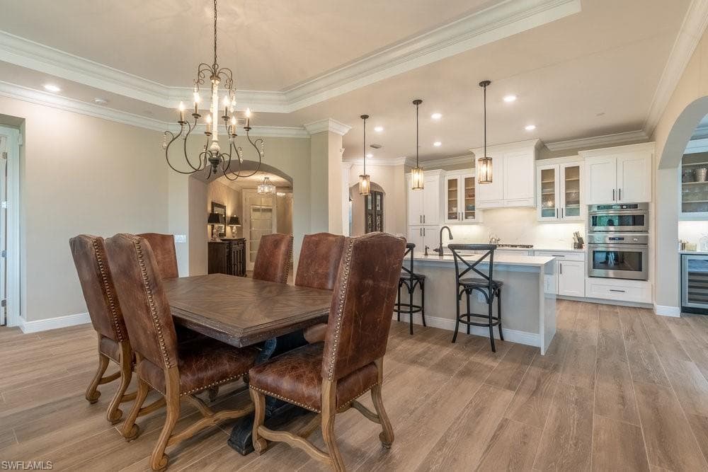 16375 Viansa Way 102, Naples, FL 34110-7