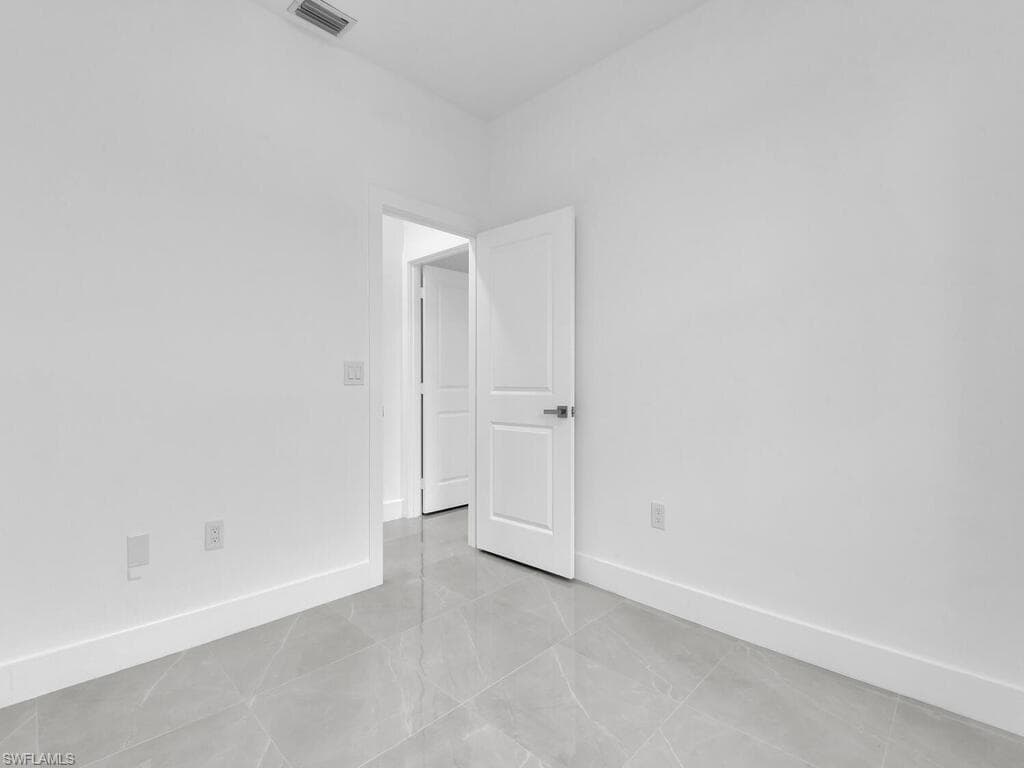 3301 8th St SW, Lehigh Acres, FL 33976-23