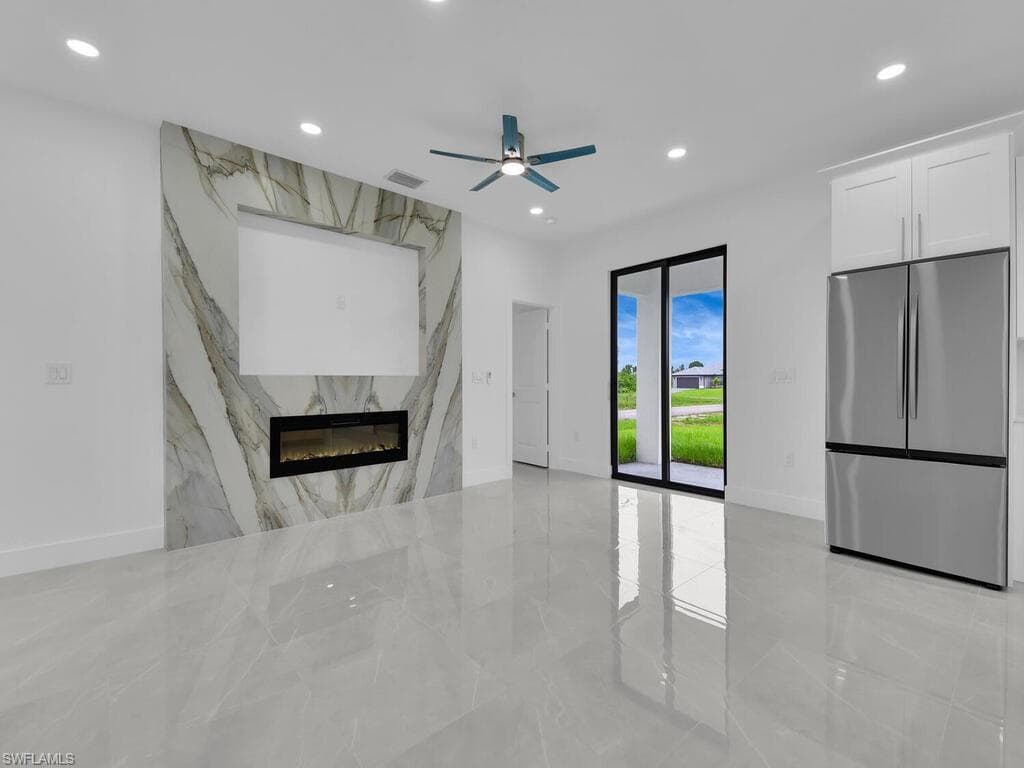 3301 8th St SW, Lehigh Acres, FL 33976-6