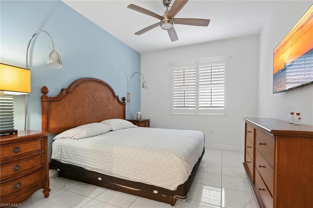 965 Sandpiper St J106, Naples, FL 34102-19