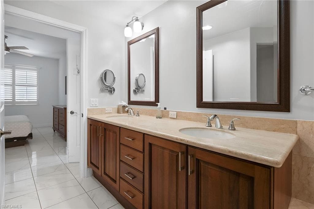 965 Sandpiper St J106, Naples, FL 34102-23