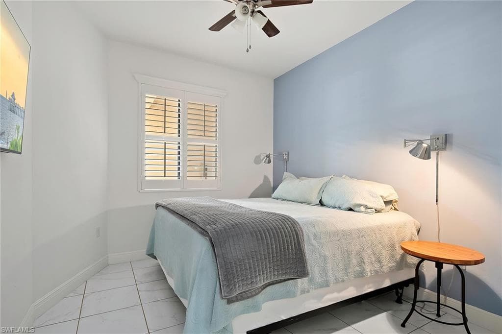 965 Sandpiper St J106, Naples, FL 34102-24