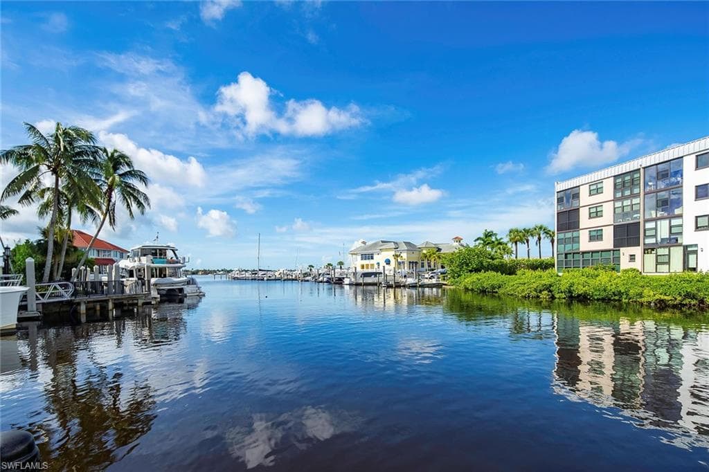 965 Sandpiper St J106, Naples, FL 34102-31