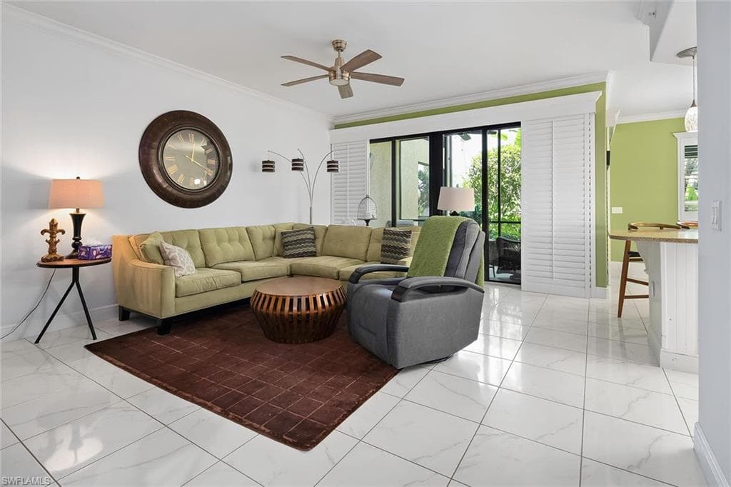 965 Sandpiper St J106, Naples, FL 34102-6