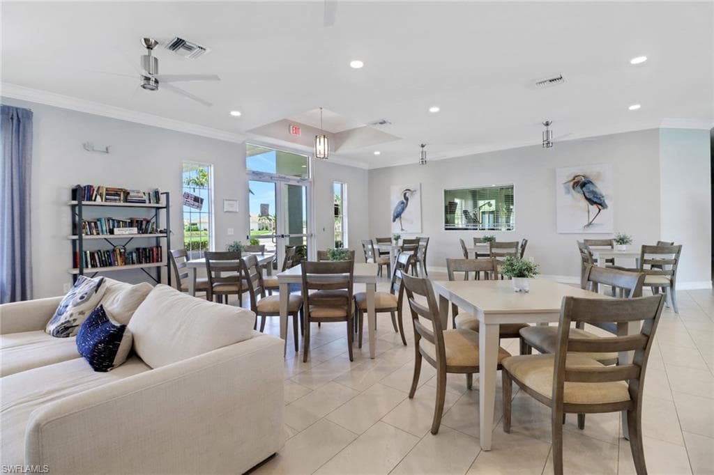 1045 Tranquil Brook Dr, Naples, FL 34114-9