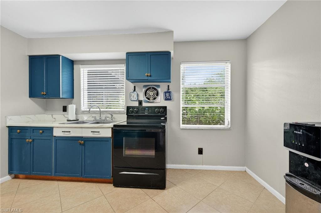 7416 Pine Dr, Fort Myers, FL 33967-17