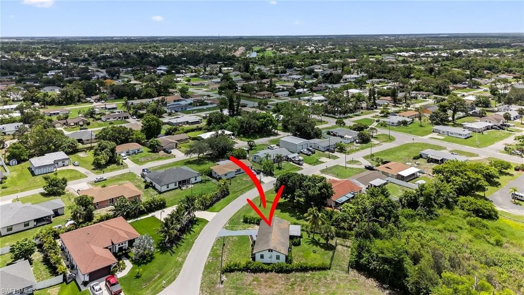 7416 Pine Dr, Fort Myers, FL 33967-33