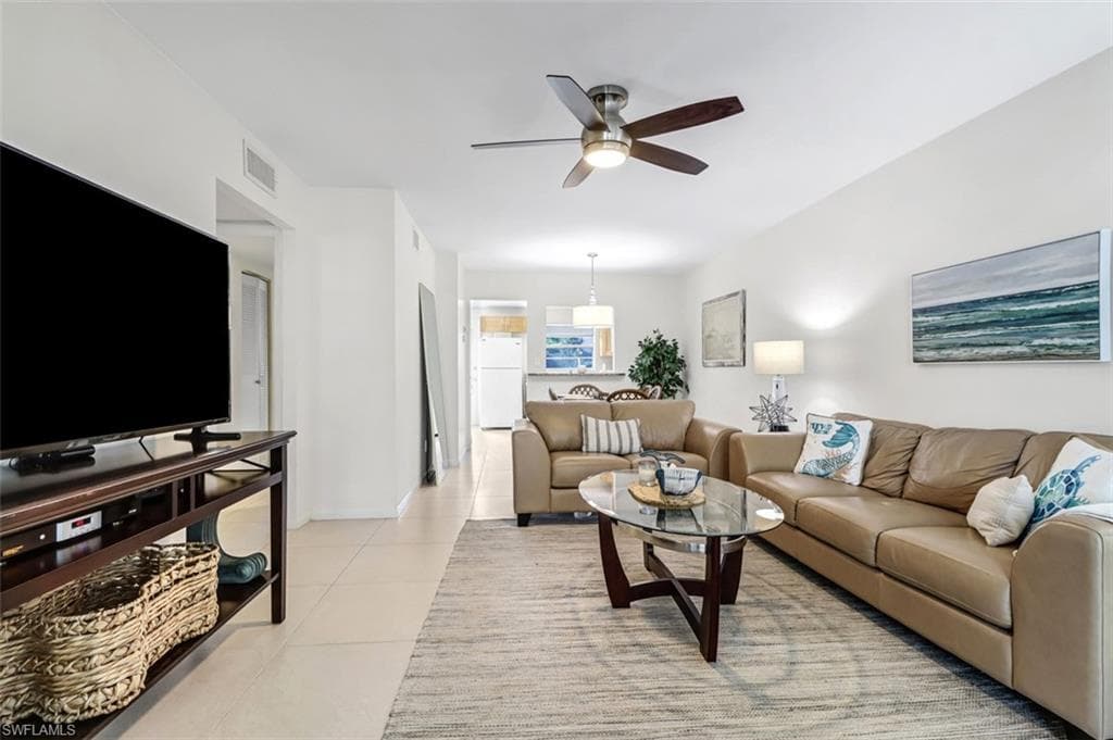 1100 8th Ave S 211b, Naples, FL 34102-13