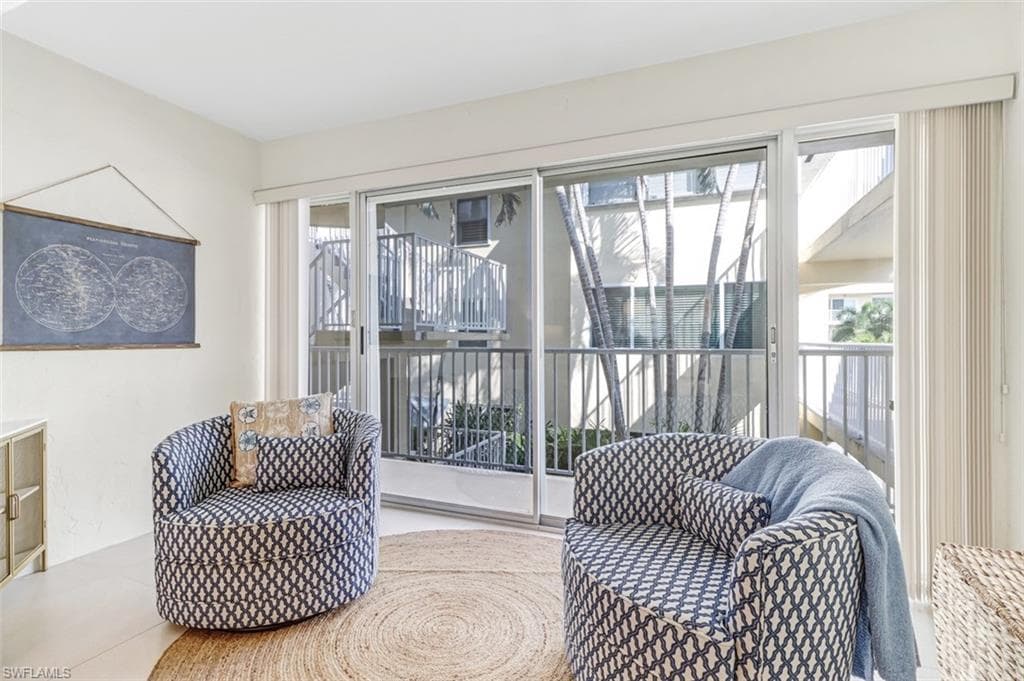 1100 8th Ave S 211b, Naples, FL 34102-14