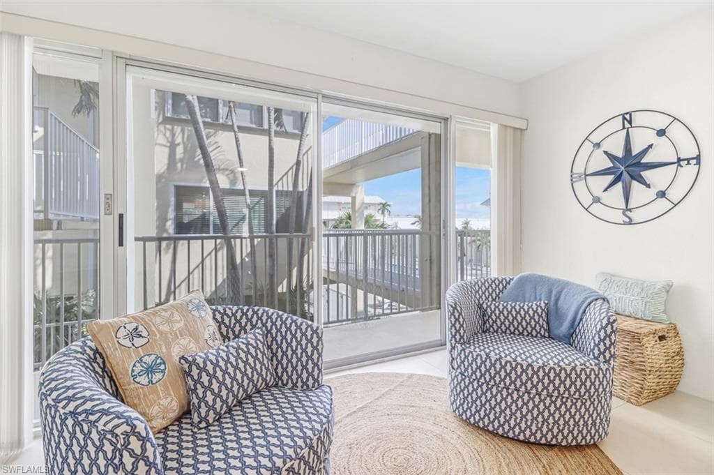 1100 8th Ave S 211b, Naples, FL 34102-15