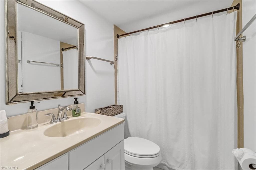 1100 8th Ave S 211b, Naples, FL 34102-23