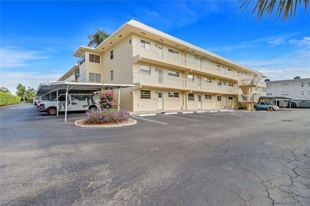1100 8th Ave S 211b, Naples, FL 34102-26