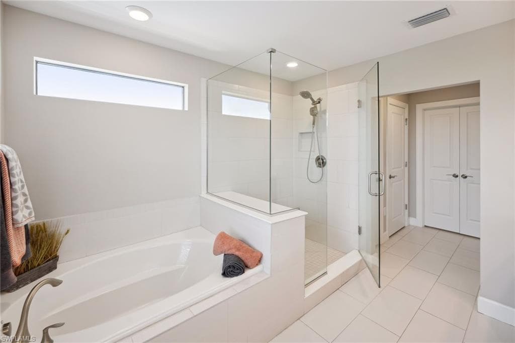 9002 Slade Ter, Fort Myers, FL 33967-32