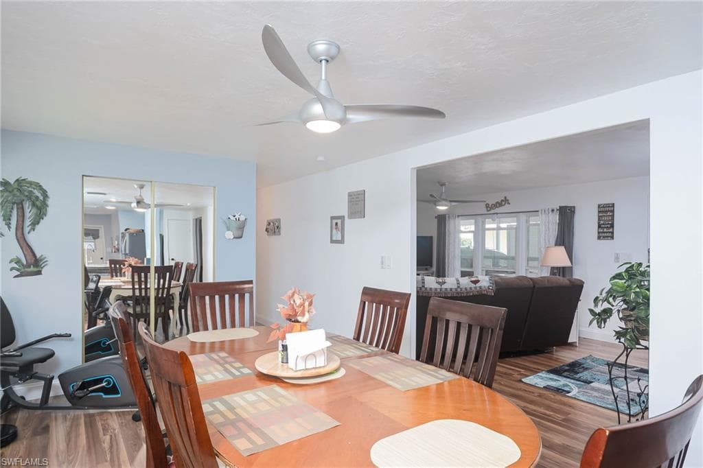513 Cape Florida Ln, Naples, FL 34104-14
