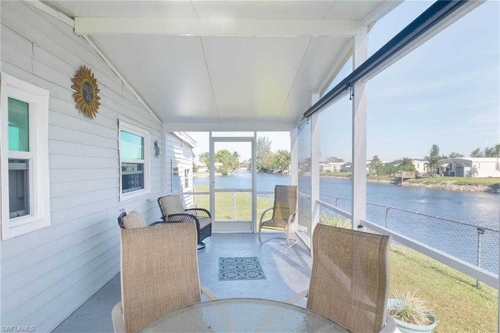 513 Cape Florida Ln, Naples, FL 34104-30
