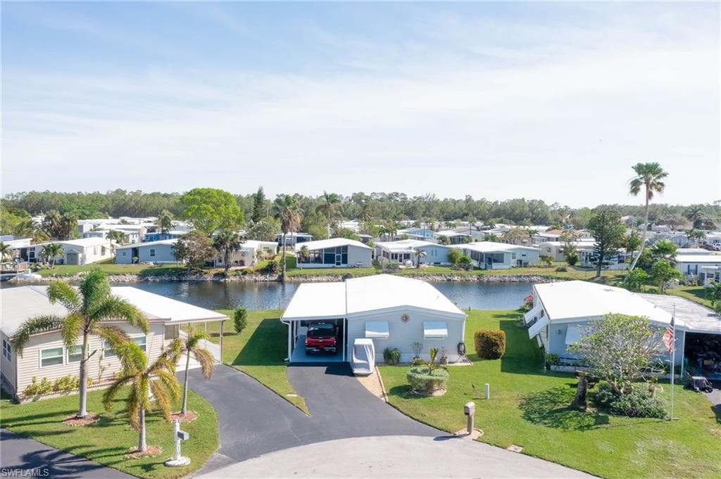 513 Cape Florida Ln, Naples, FL 34104-32