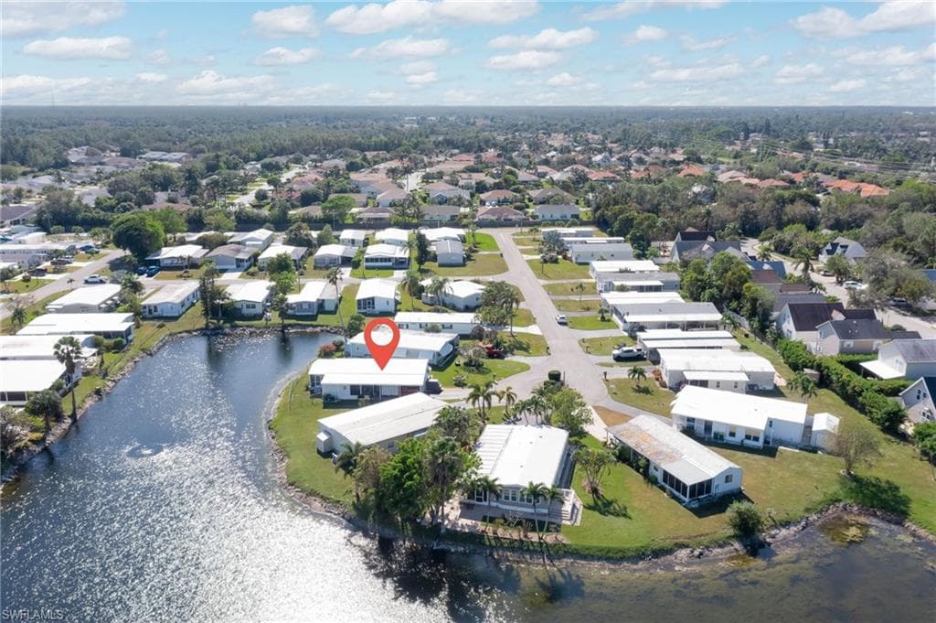 513 Cape Florida Ln, Naples, FL 34104-35