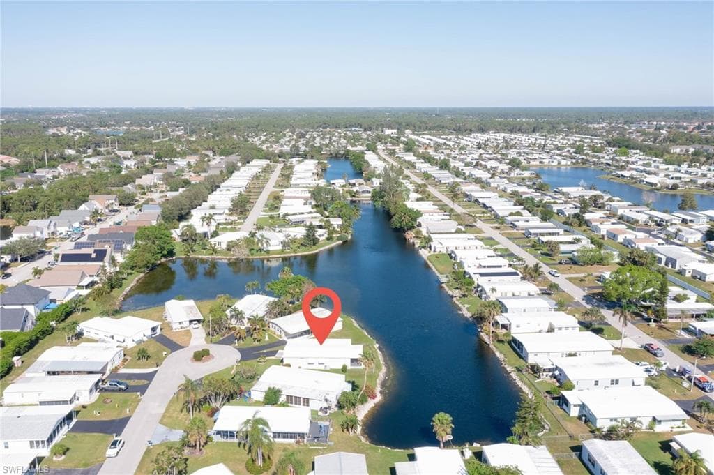 513 Cape Florida Ln, Naples, FL 34104-36