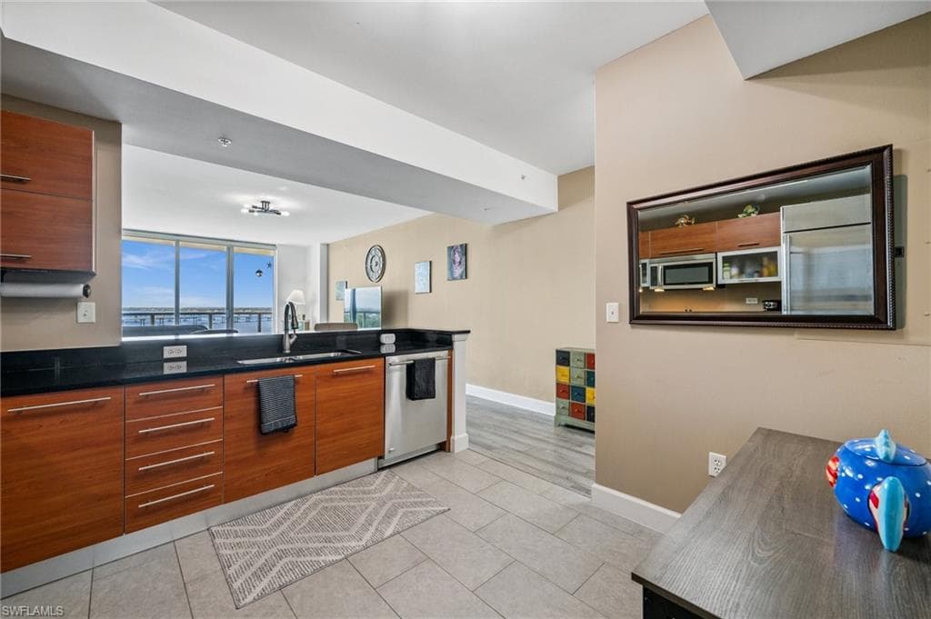 3000 Oasis Grand Blvd 1702, Fort Myers, FL 33916-10
