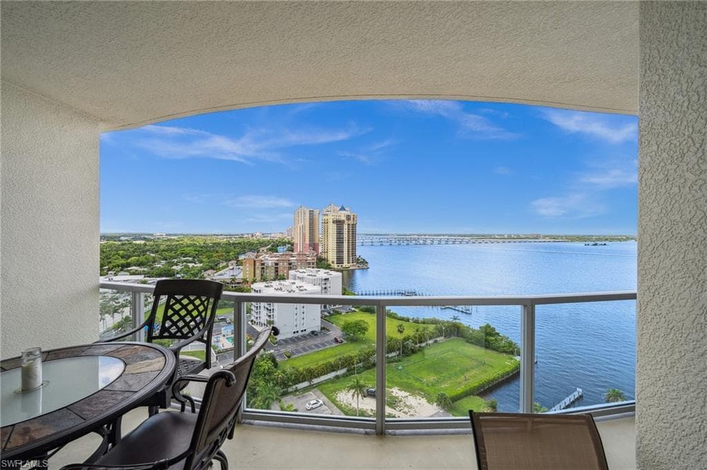 3000 Oasis Grand Blvd 1702, Fort Myers, FL 33916-15