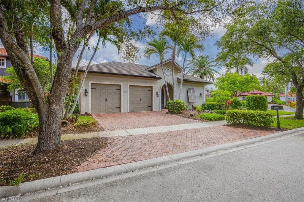 6912 Anthurium Ln, Naples, FL 34113-4