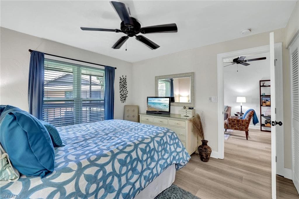 61 Greenbrier St 7-207, Marco Island, FL 34145-10