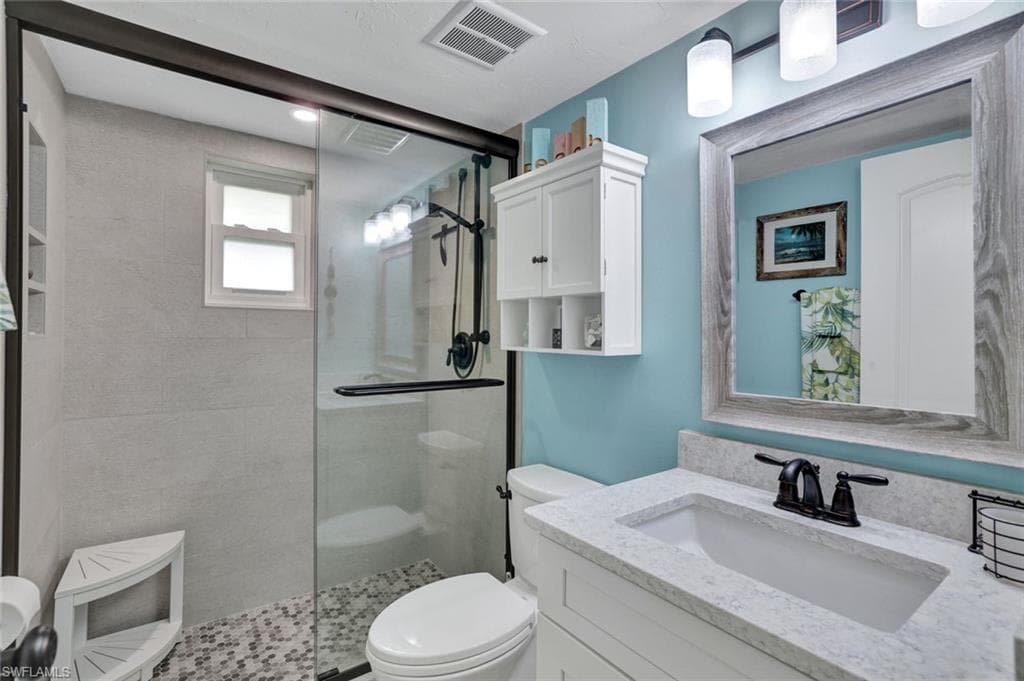 61 Greenbrier St 7-207, Marco Island, FL 34145-14
