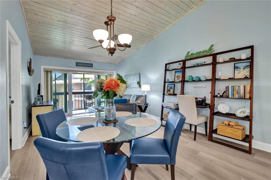 61 Greenbrier St 7-207, Marco Island, FL 34145-3