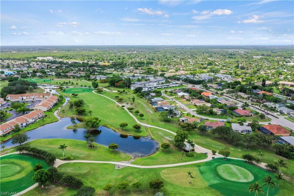 240 Pebble Beach Cir F206, Naples, FL 34113-26