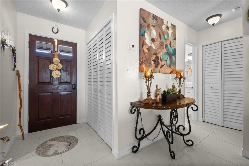 4251 Island Cir 3, Fort Myers, FL 33919-12
