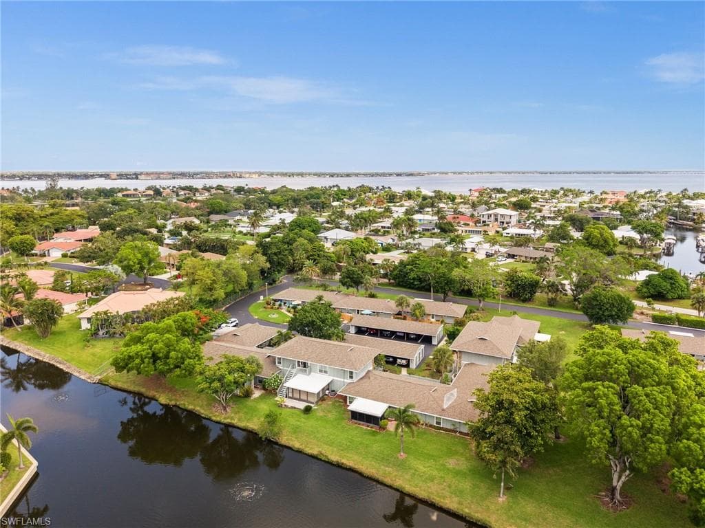4251 Island Cir 3, Fort Myers, FL 33919-33