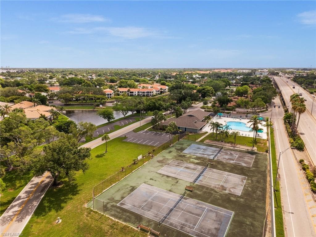 4251 Island Cir 3, Fort Myers, FL 33919-39