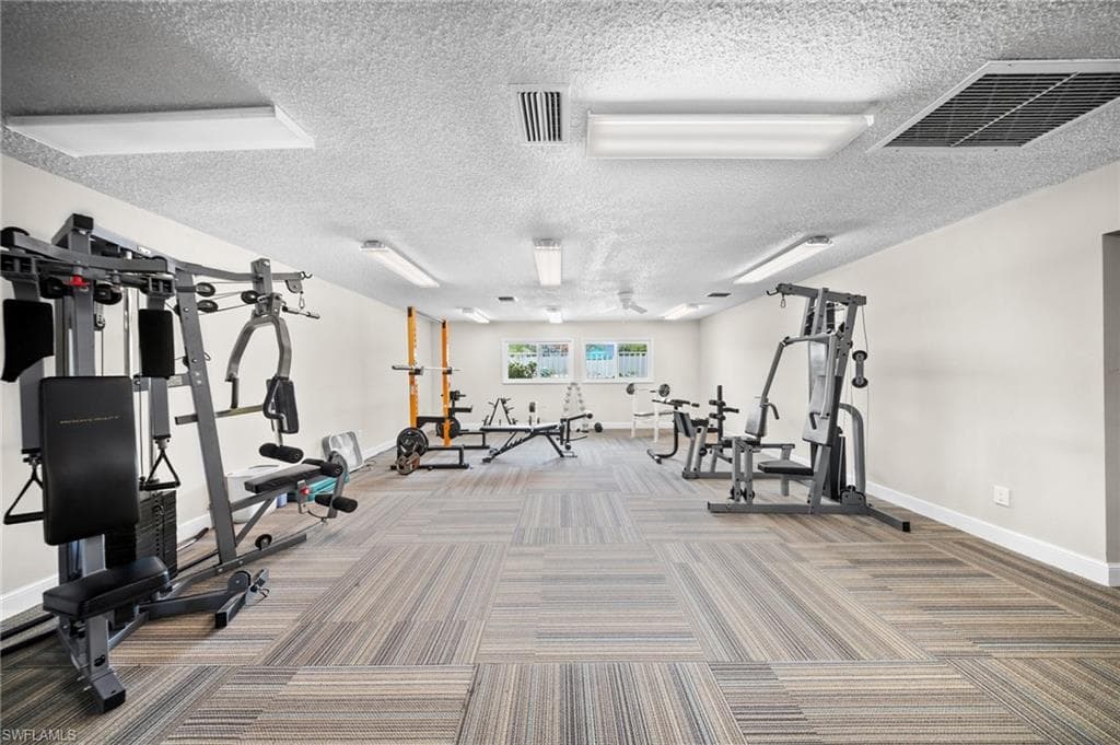 4251 Island Cir 3, Fort Myers, FL 33919-44