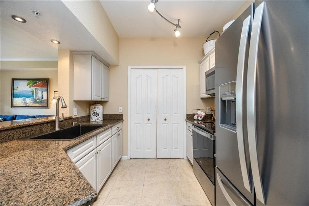 12970 Positano Cir 301, Naples, FL 34105-9