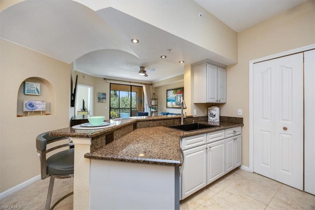 12970 Positano Cir 301, Naples, FL 34105-10
