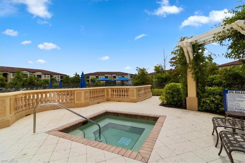 12970 Positano Cir 301, Naples, FL 34105-33