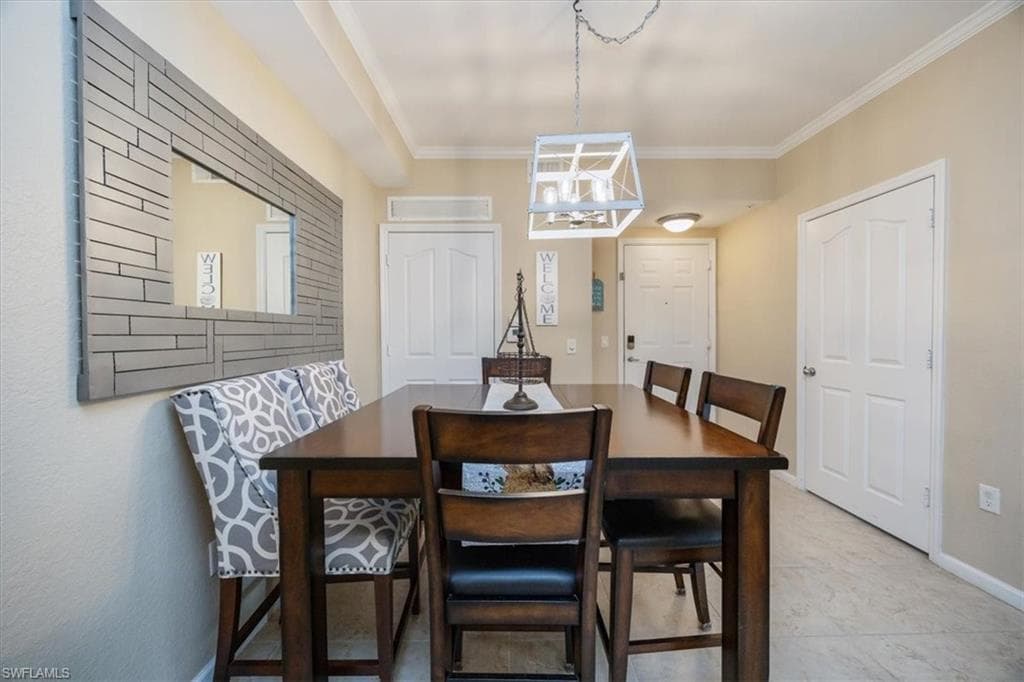 12970 Positano Cir 301, Naples, FL 34105-5