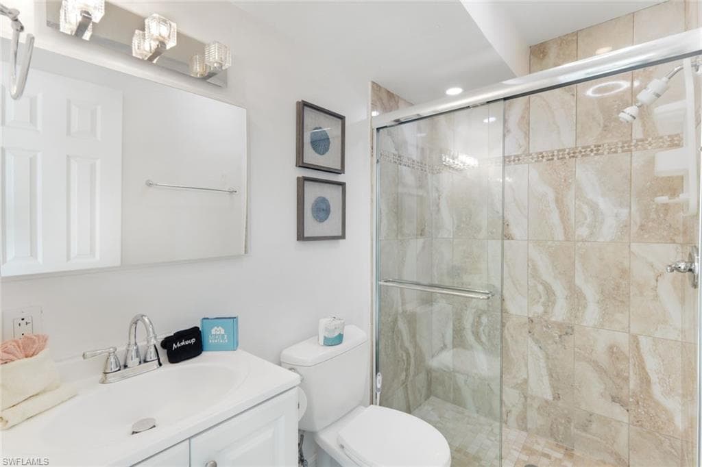636 98th Ave N, Naples, FL 34108-12