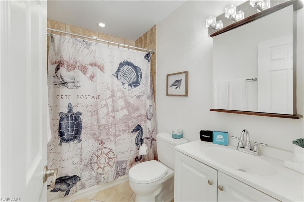 636 98th Ave N, Naples, FL 34108-14