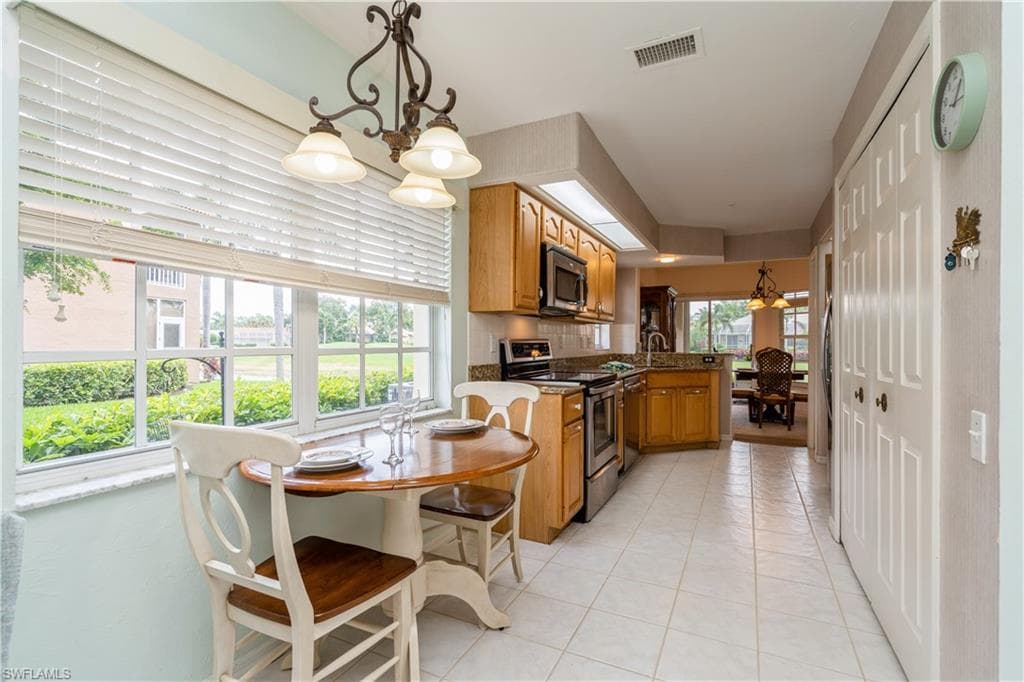 13221 Sherburne Cir 601, Bonita Springs, FL 34135-13
