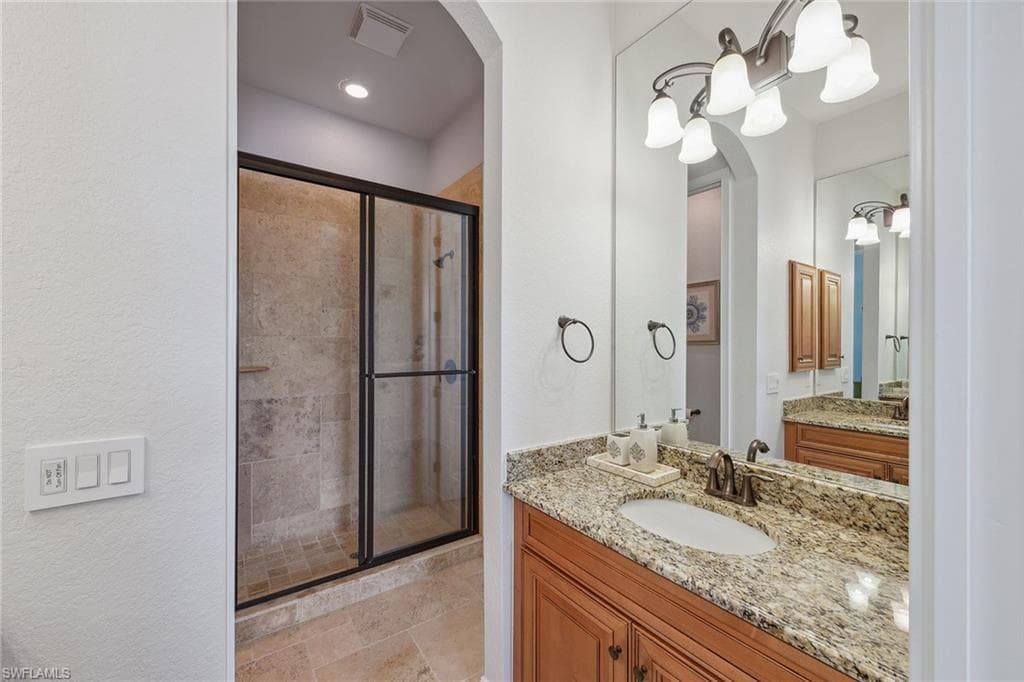 3441 Runaway Ln, Naples, FL 34114-25