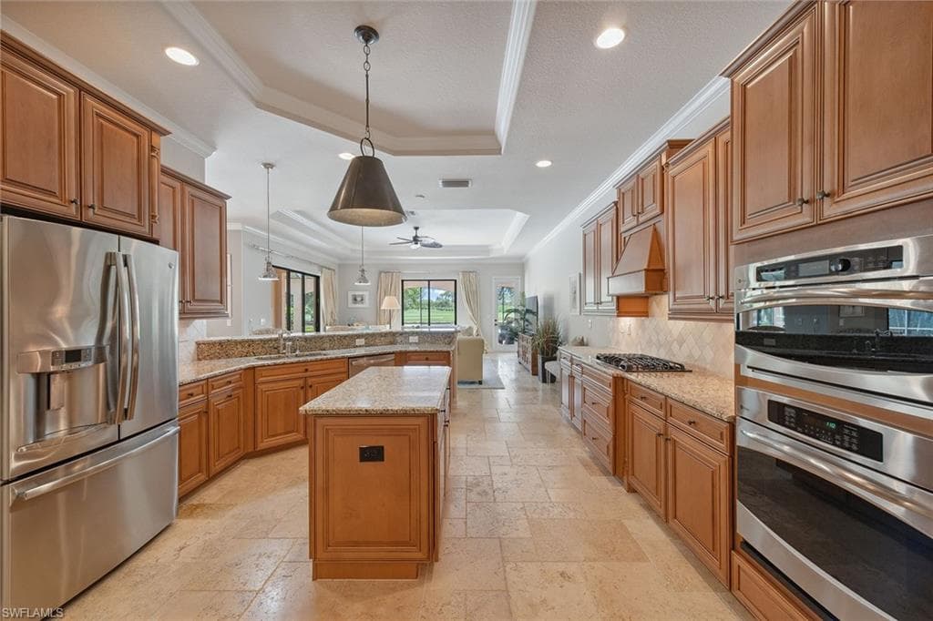 3441 Runaway Ln, Naples, FL 34114-3