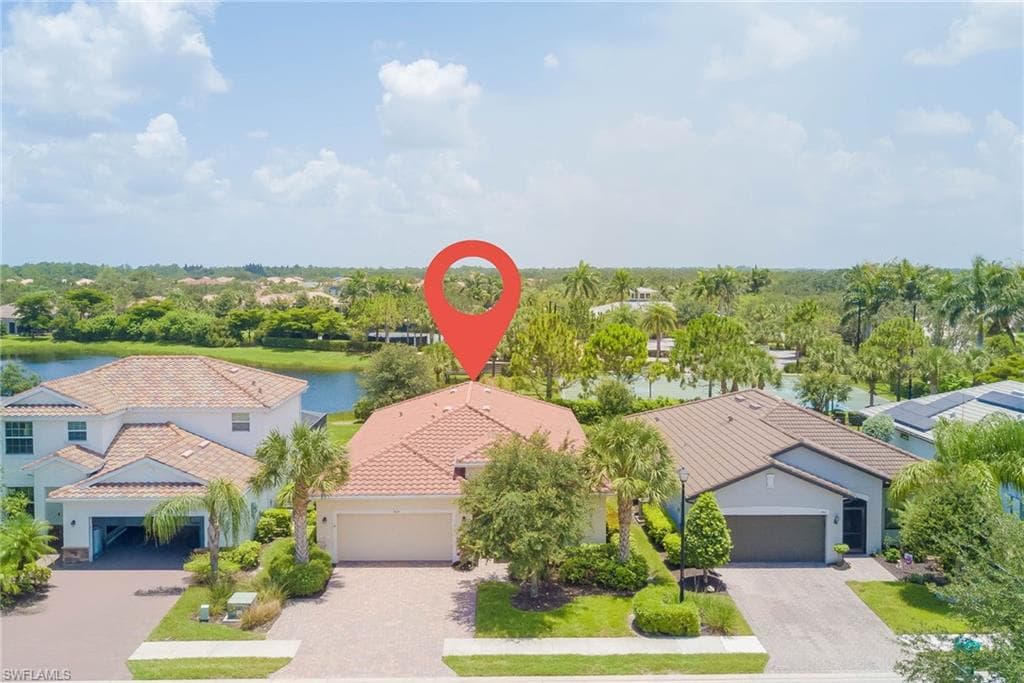 1964 Parson St, Naples, FL 34120-3