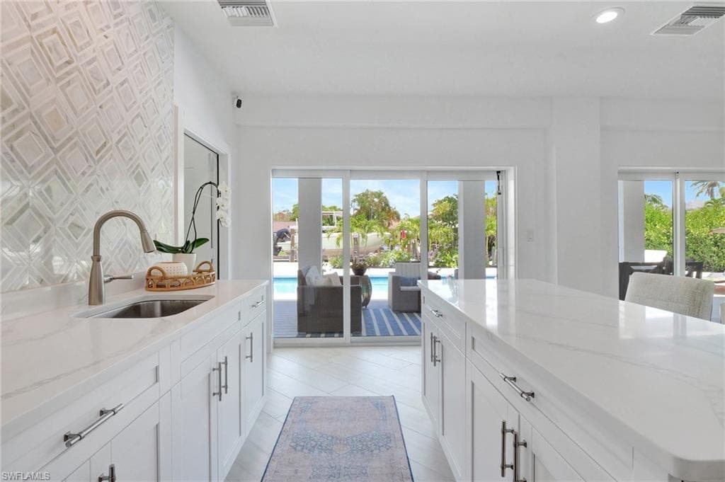 27293 Arroyal Rd, Bonita Springs, FL 34135-10