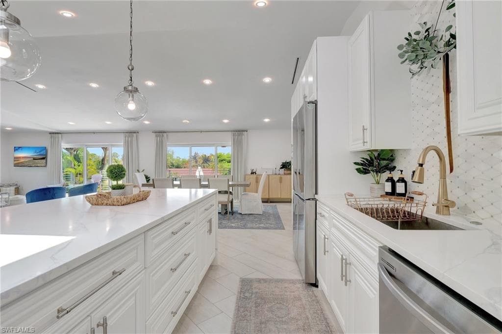 27293 Arroyal Rd, Bonita Springs, FL 34135-30