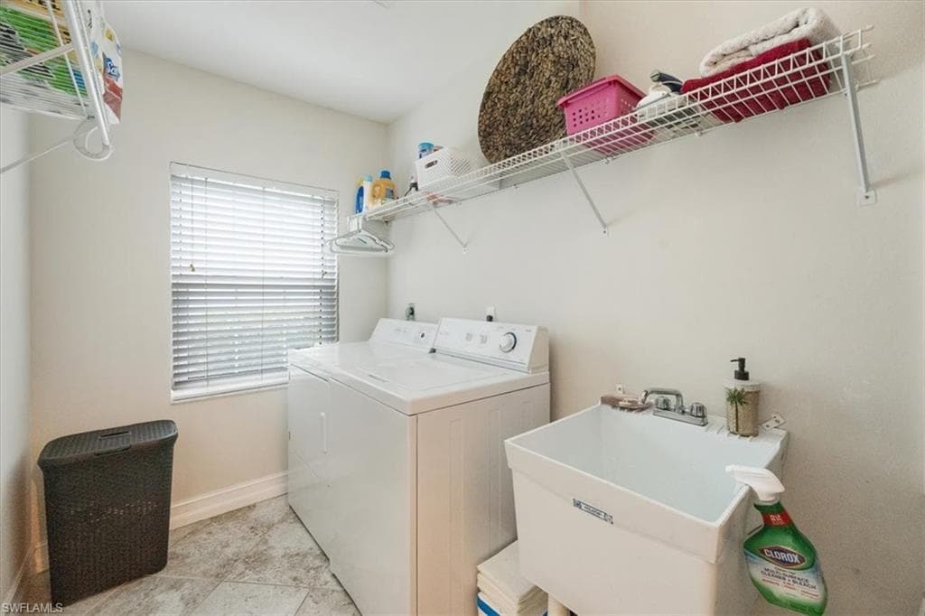 315 Melrose Pl 27, Naples, FL 34104-23