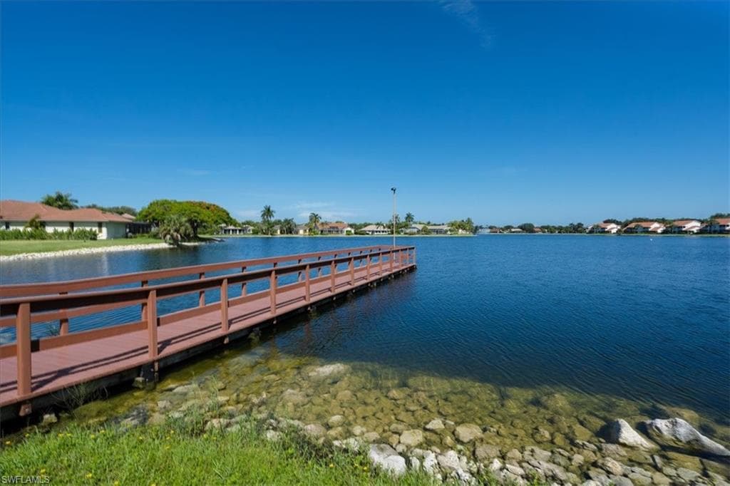 315 Melrose Pl 27, Naples, FL 34104-34