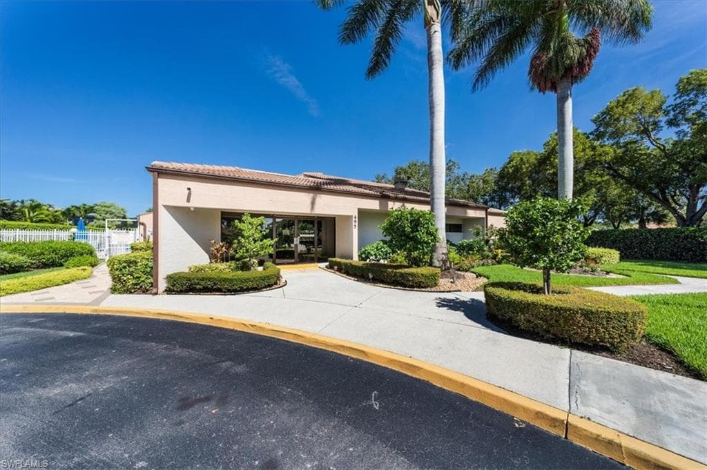 315 Melrose Pl 27, Naples, FL 34104-36