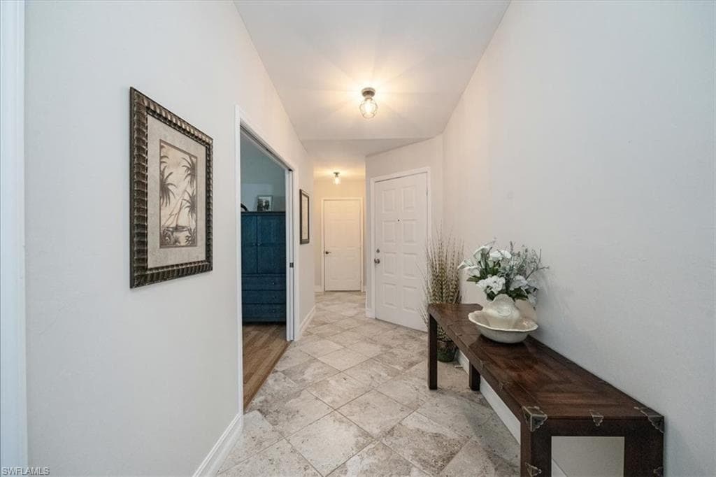 315 Melrose Pl 27, Naples, FL 34104-4