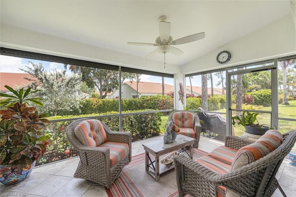 315 Melrose Pl 27, Naples, FL 34104-5